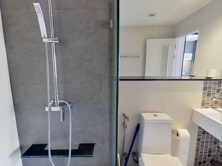 Wohnung zur Miete mit 1 Zimmer in Khlong San, Bangkok
