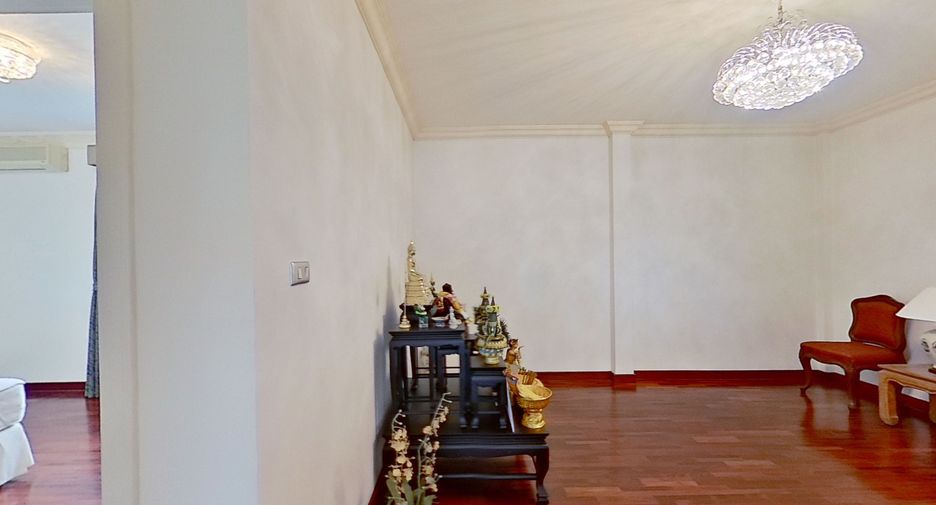 À vendre 3 chambres maison à Bang Kapi, Bangkok