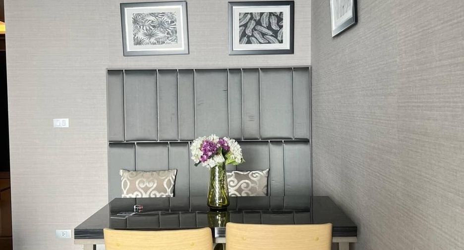 For rent 2 bedrooms condo in Sathon, Bangkok