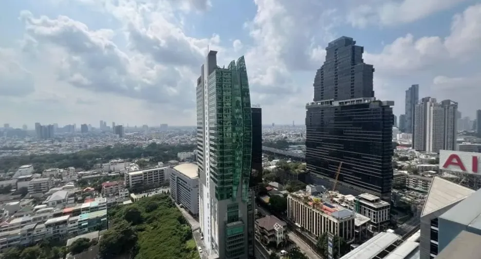 Condo en alquiler de 2 habitaciones en Sathon, Bangkok