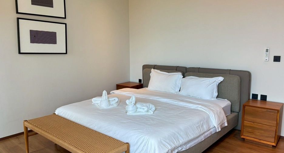 For rent 4 bedrooms villa in Mueang Phuket, Phuket