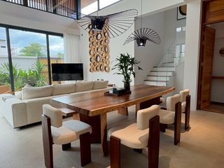 ให้เช่า 4 ห้องนอน วิลล่า ใน เมืองภูเก็ต, ภูเก็ต
