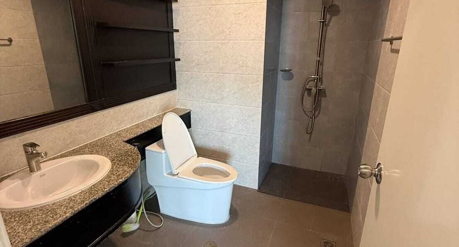 ขาย 2 ห้องนอน คอนโด ใน สาทร, กรุงเทพฯ