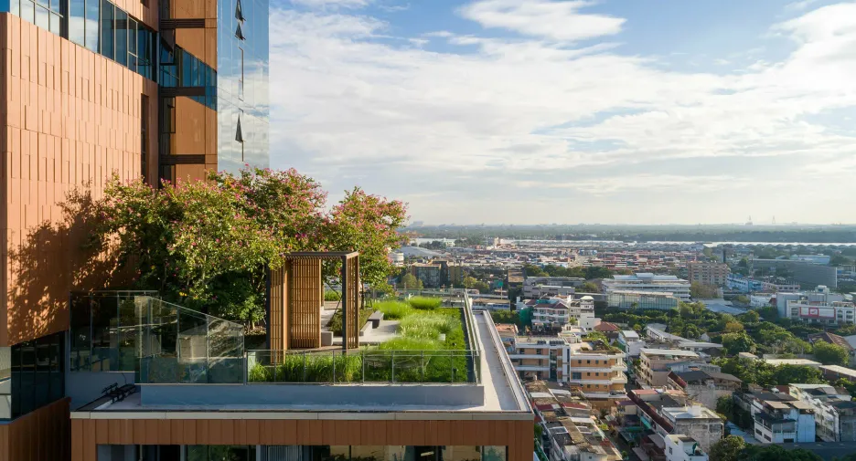 À vendre 2 chambres condo à Khlong Toei, Bangkok