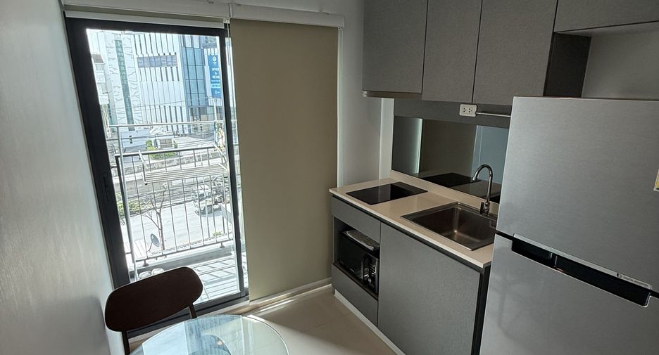 À vendre studio condo à Bang Kapi, Bangkok
