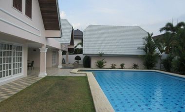 À vendre 3 chambres villa à Thalang, Phuket