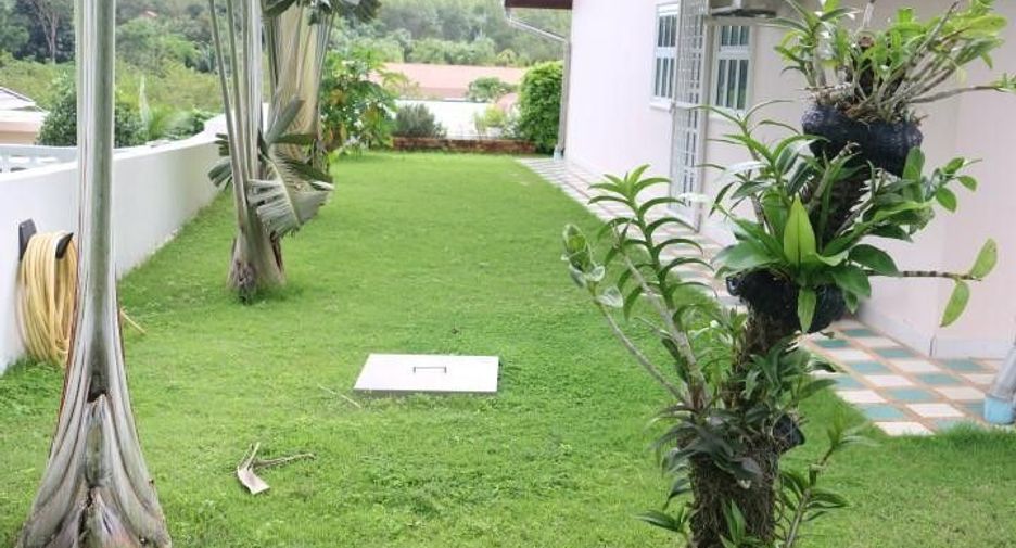 For sale 3 bedrooms villa in Thalang, Phuket