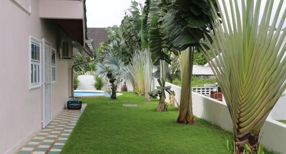 For sale 3 bedrooms villa in Thalang, Phuket