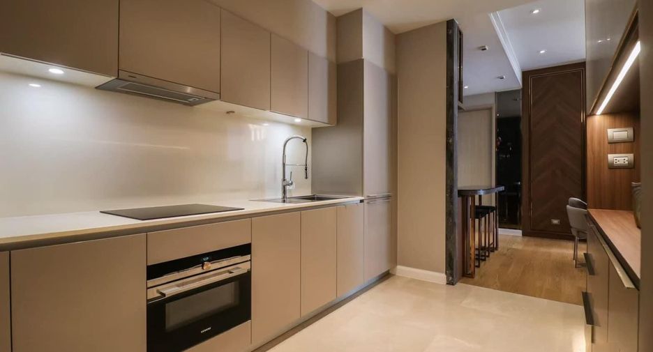 For rent 2 bedrooms condo in Khlong San, Bangkok
