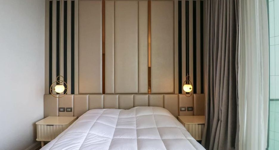 For rent 2 bedrooms condo in Khlong San, Bangkok
