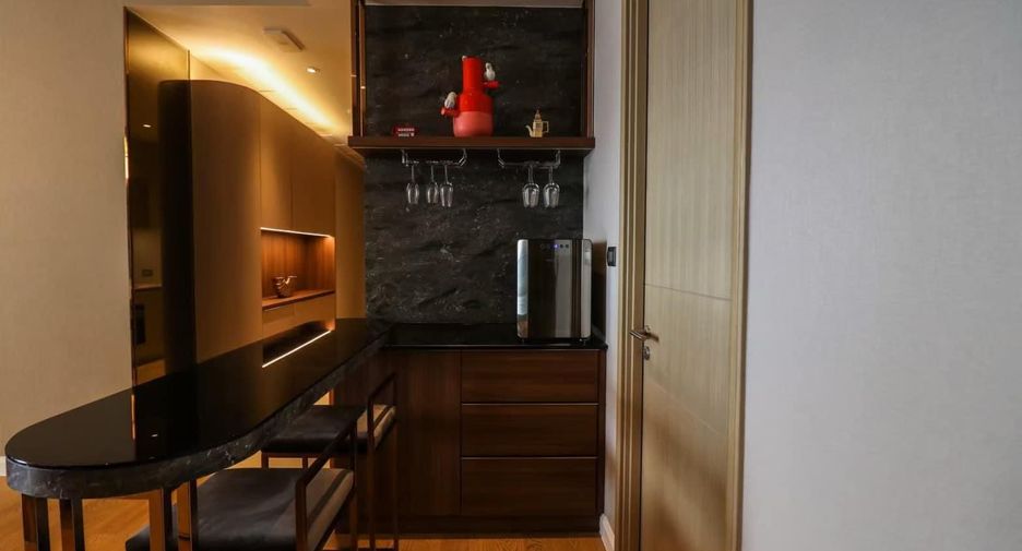 For rent 2 bedrooms condo in Khlong San, Bangkok