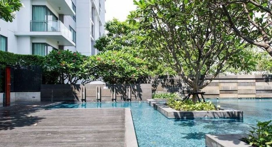 For rent 2 ベッドルーム condo in Phra Khanong, Bangkok