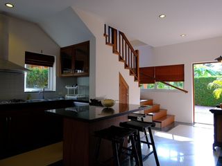 À louer 3 chambres villa à Mueang Phuket, Phuket
