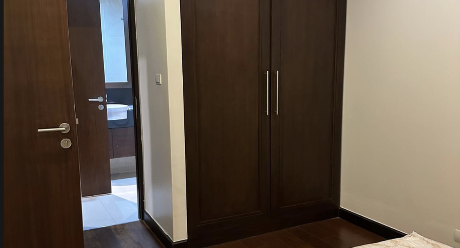 For rent 3 bedrooms condo in Sathon, Bangkok