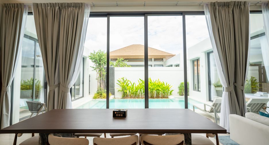For rent 4 bedrooms villa in Mueang Phuket, Phuket