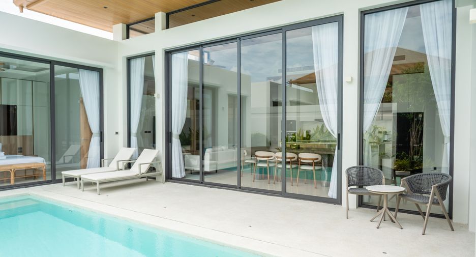 For rent 4 bedrooms villa in Mueang Phuket, Phuket