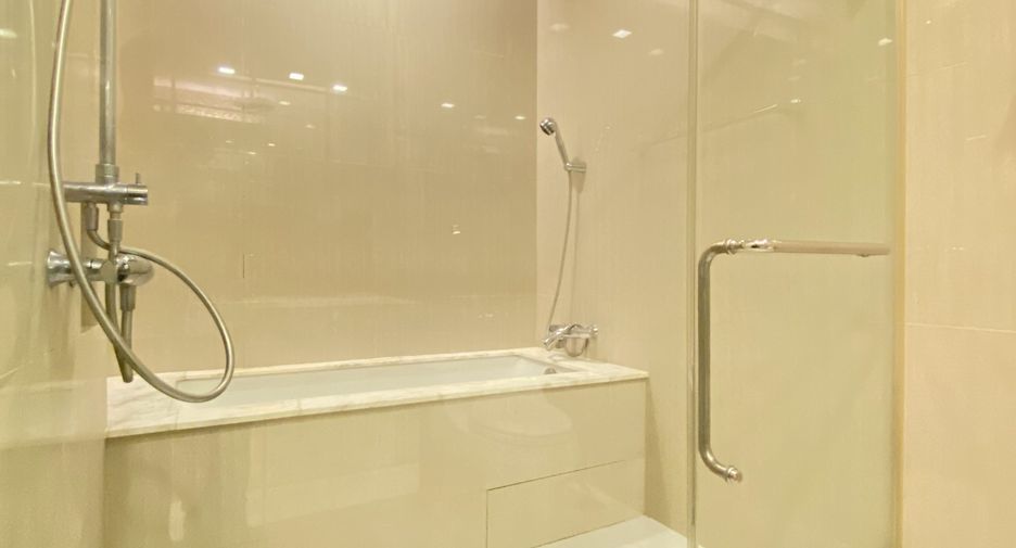 Wohnung zur Miete mit 2 Zimmer in Watthana, Bangkok