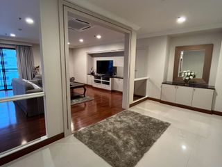 Apartamento en alquiler de 3 habitaciones en Watthana, Bangkok
