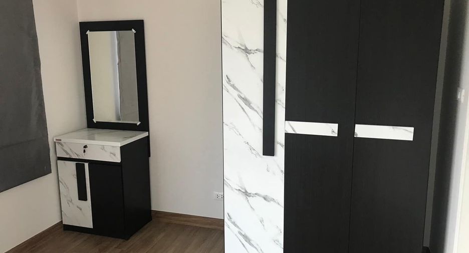 For sale and for rent 3 bedrooms townhouse in Prawet, Bangkok