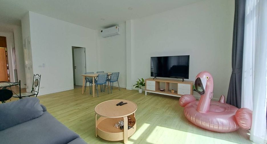 For rent 3 bedrooms villa in Mueang Phuket, Phuket