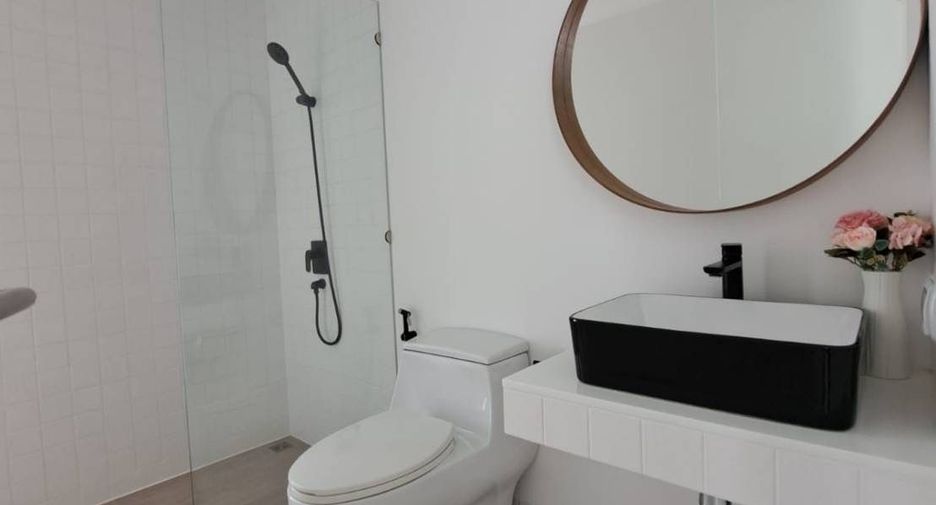 For rent 3 bedrooms villa in Mueang Phuket, Phuket