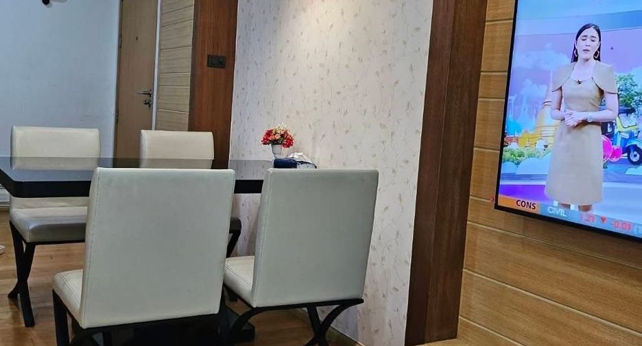 For rent 2 bedrooms condo in Ratchathewi, Bangkok