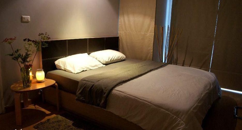 For sale 2 bedrooms condo in Khlong Toei, Bangkok