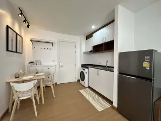 For rent studio condo in Khlong Toei, Bangkok