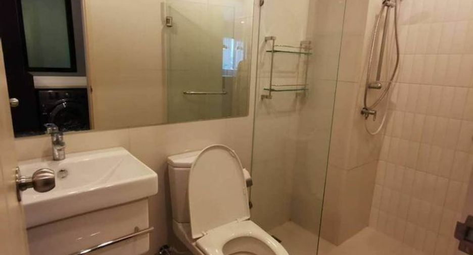 Condo en alquiler de 1 habitaciones en Watthana, Bangkok