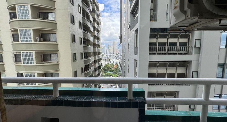 À louer 2 chambres condo à Khlong Toei, Bangkok