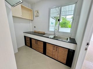 For sale 3 bedrooms townhouse in Prawet, Bangkok