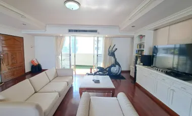 For rent 3 bedrooms condo in Watthana, Bangkok