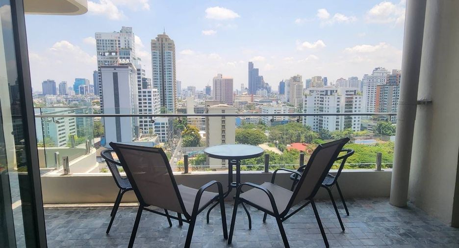 For rent 3 bedrooms condo in Watthana, Bangkok