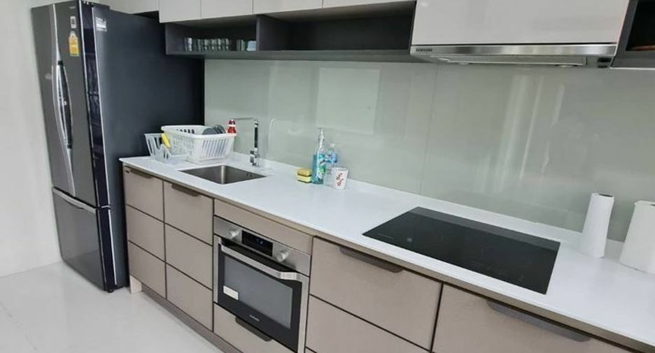 For rent 2 bedrooms condo in Bang Sue, Bangkok