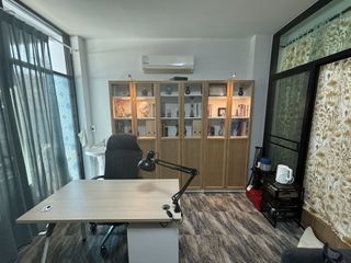 Haus zum Kauf mit 4 Zimmer in Lat Krabang, Bangkok