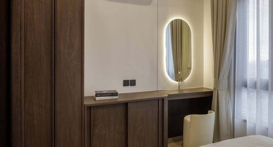 For rent 3 bedrooms condo in Khlong Toei, Bangkok