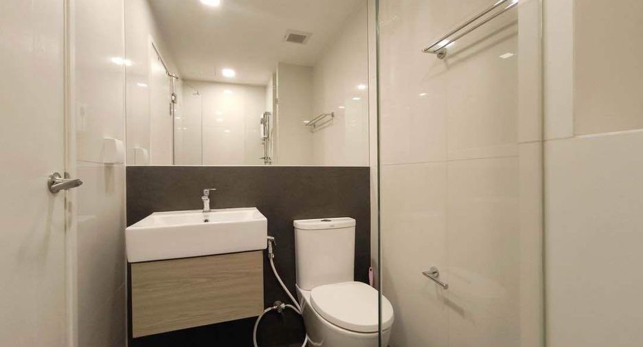 Wohnung zur Miete mit 1 Zimmer in Phra Khanong, Bangkok