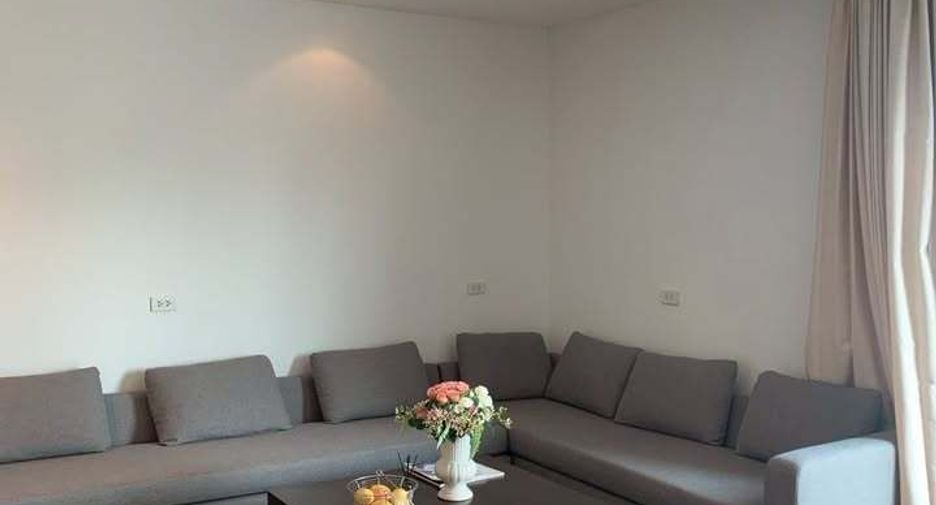 For rent 4 bedrooms condo in Pathum Wan, Bangkok