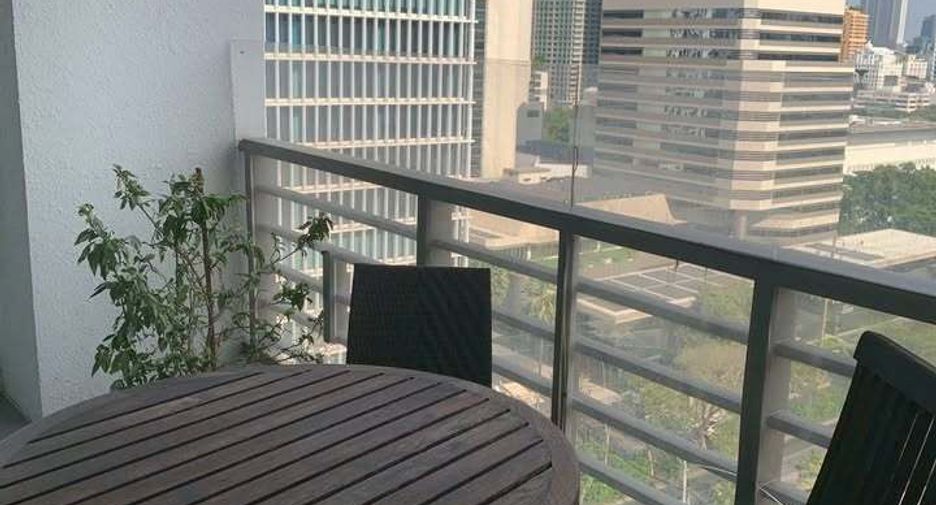 For rent 4 bedrooms condo in Pathum Wan, Bangkok