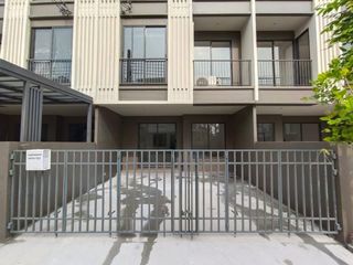 For sale and for rent 3 bedrooms townhouse in Suan Luang, Bangkok