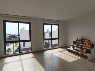 For sale and for rent 3 bedrooms townhouse in Suan Luang, Bangkok