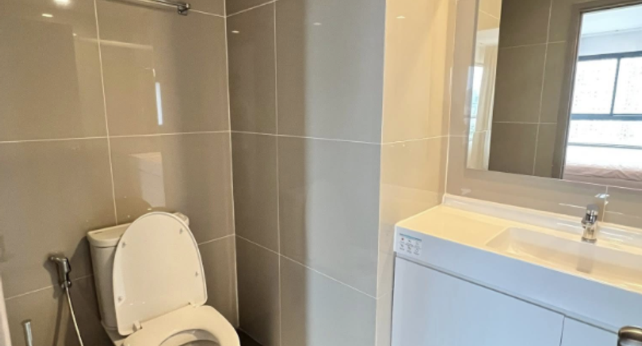 Wohnung zur Miete mit 2 Zimmer in Huai Khwang, Bangkok