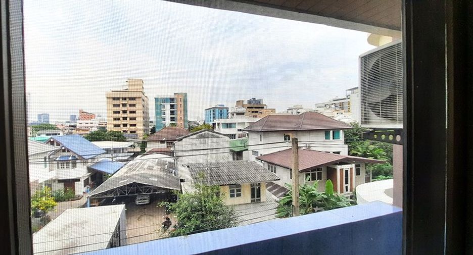 For sale studio condo in Din Daeng, Bangkok