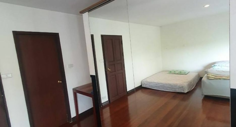 For sale そして for rent 3 ベッドルーム townhouse in Suan Luang, Bangkok