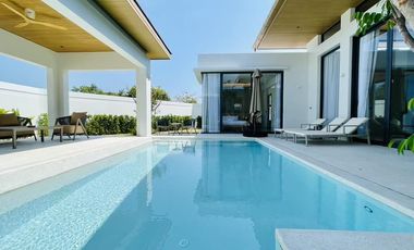 For rent 5 bedrooms villa in Mueang Phuket, Phuket