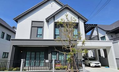 À louer 4 chambres maison à Bang Phli, Samut Prakan