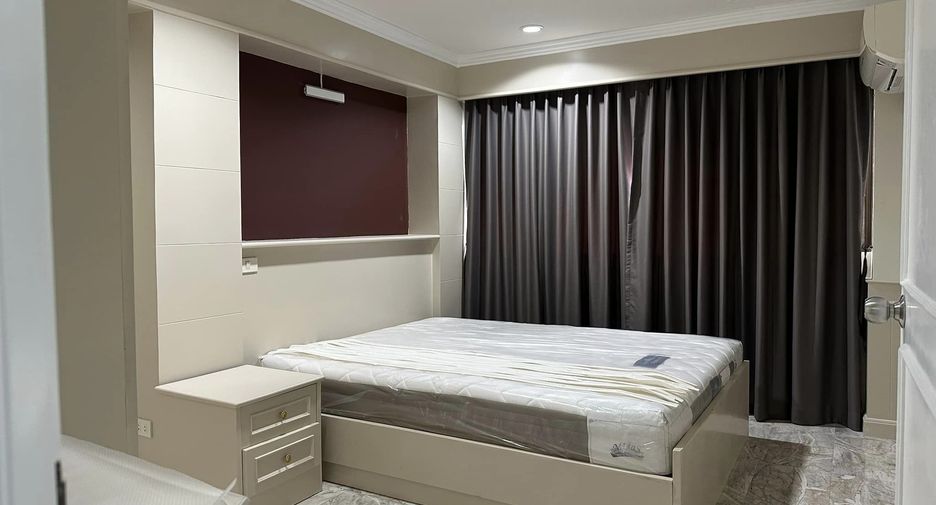 ให้เช่า 3 ห้องนอน คอนโด ใน วัฒนา, กรุงเทพฯ