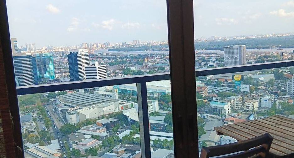 For rent 2 bedrooms condo in Khlong Toei, Bangkok
