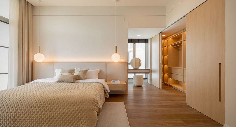 For rent 3 bedrooms apartment in Saphan Sung, Bangkok