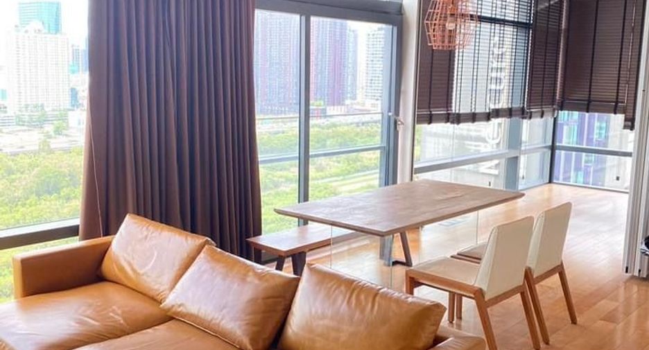 Condo en venta y en alquiler de 2 habitaciones en Watthana, Bangkok